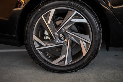 Hyundai Elantra 2024