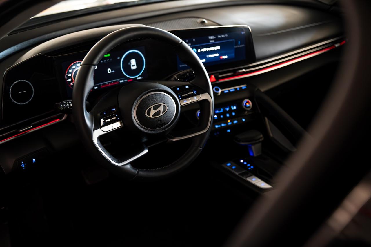 Hyundai Elantra 2024