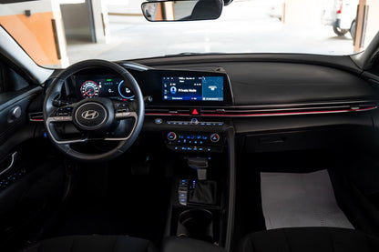 Hyundai Elantra 2024