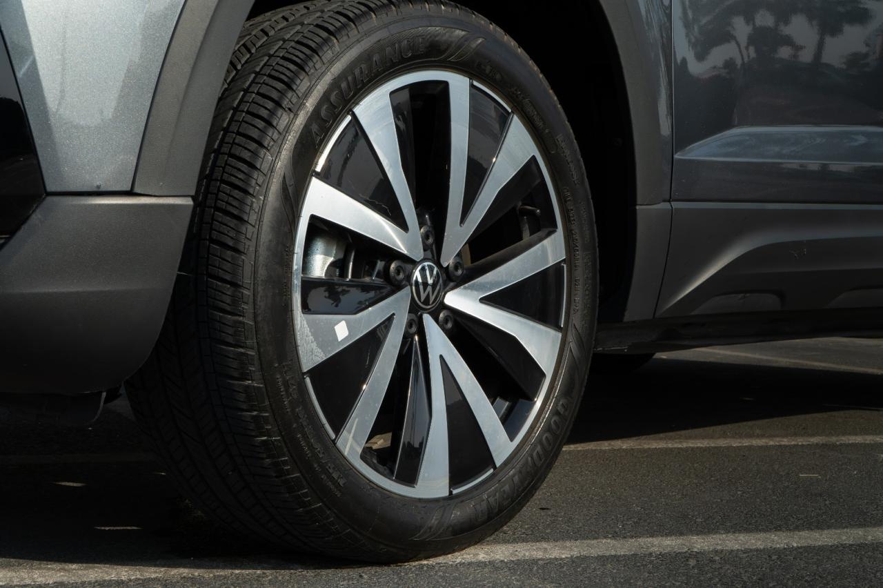 Volkswagen Taos 2025 EX